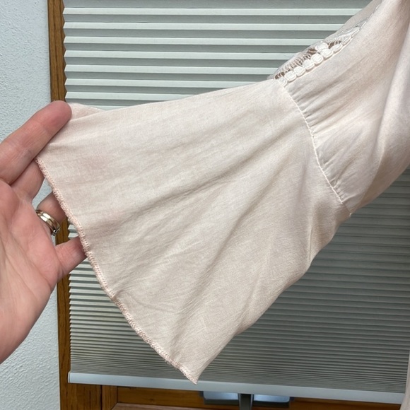 Fantazia NWT Blush Pink Embroidered Lace Up 3/4 Sleeve Blouse Size Small - Picture 3 of 11